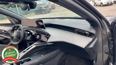 Peugeot 3008 1.2 hybrid Allure 145cv e-dcs6 (17)