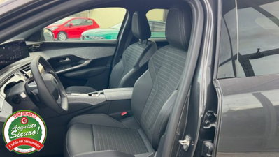 Peugeot 3008 1.2 hybrid Allure 145cv e-dcs6 (6)