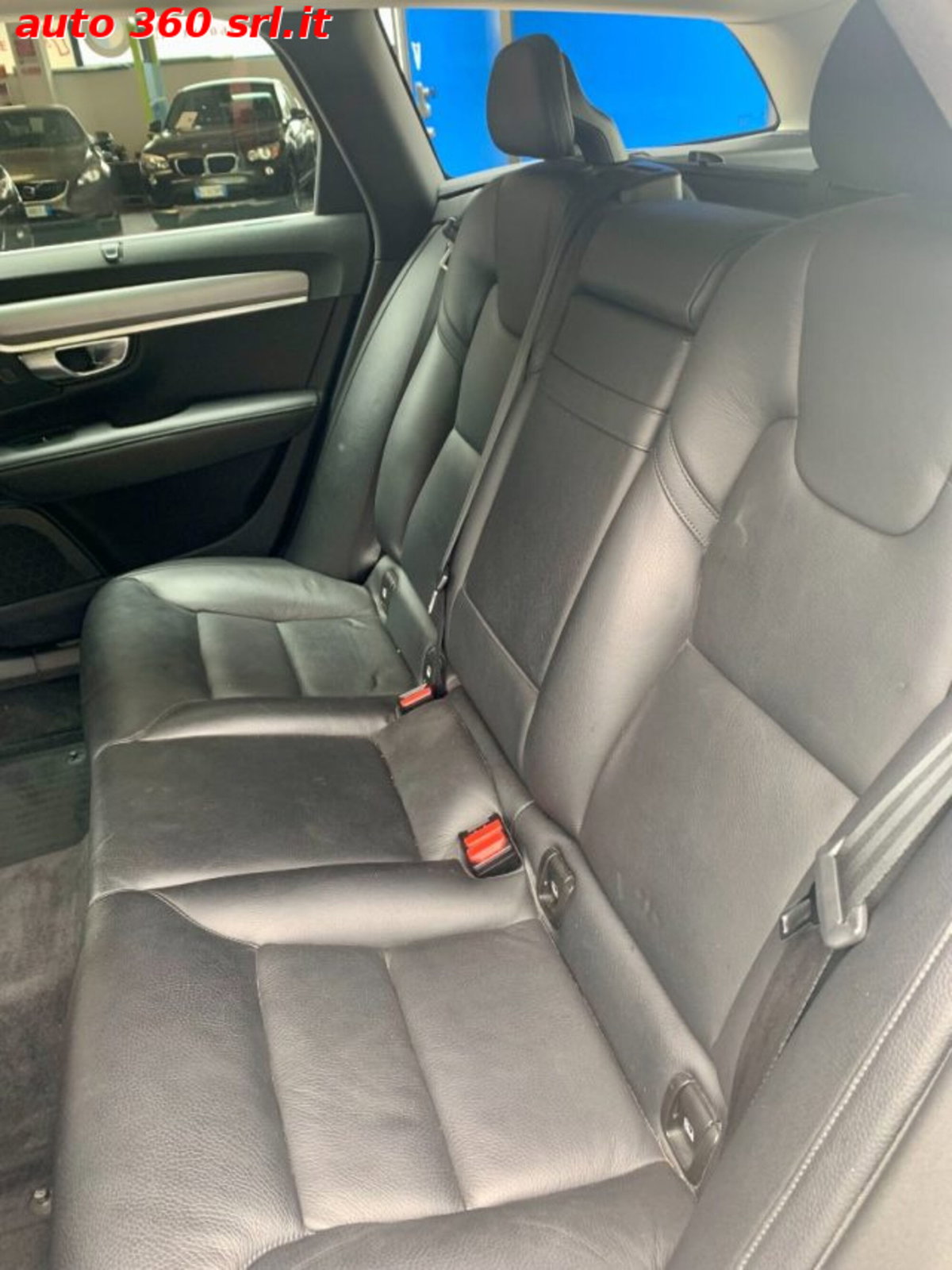 Volvo V90 D4 Geartronic Momentum (12)