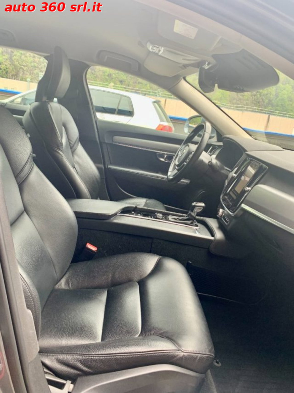 Volvo V90 D4 Geartronic Momentum (14)
