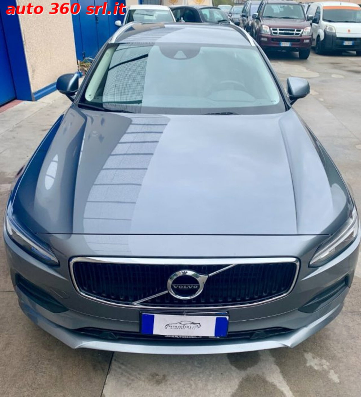 Volvo V90 D4 Geartronic Momentum (2)