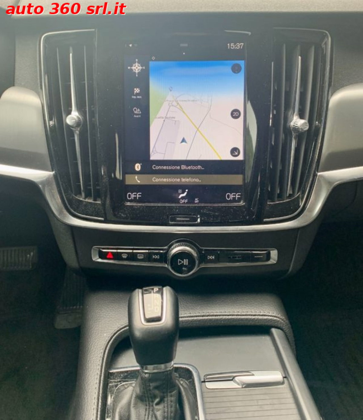 Volvo V90 D4 Geartronic Momentum (9)