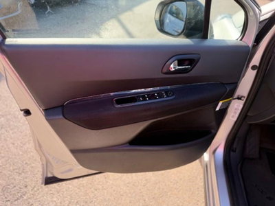 Peugeot 3008 1.6 HDi 110CV Premium (10)