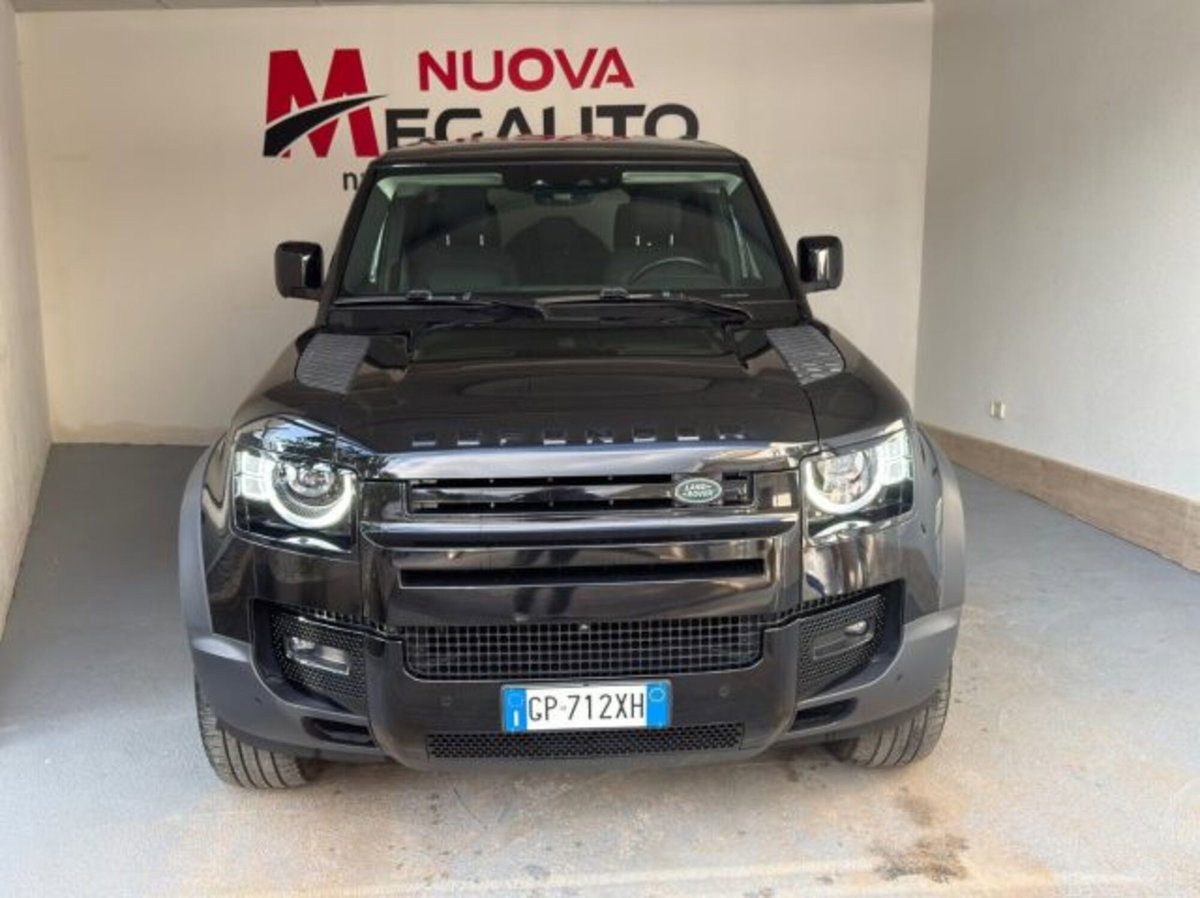 Land Rover Defender 110 3.0D I6 200 CV AWD Auto X-Dynamic S (3)
