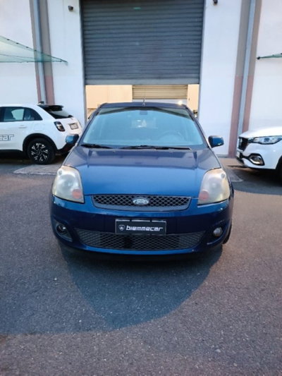 Ford Fiesta 1.4 TDCi 68CV 5 porte Titanium (3)