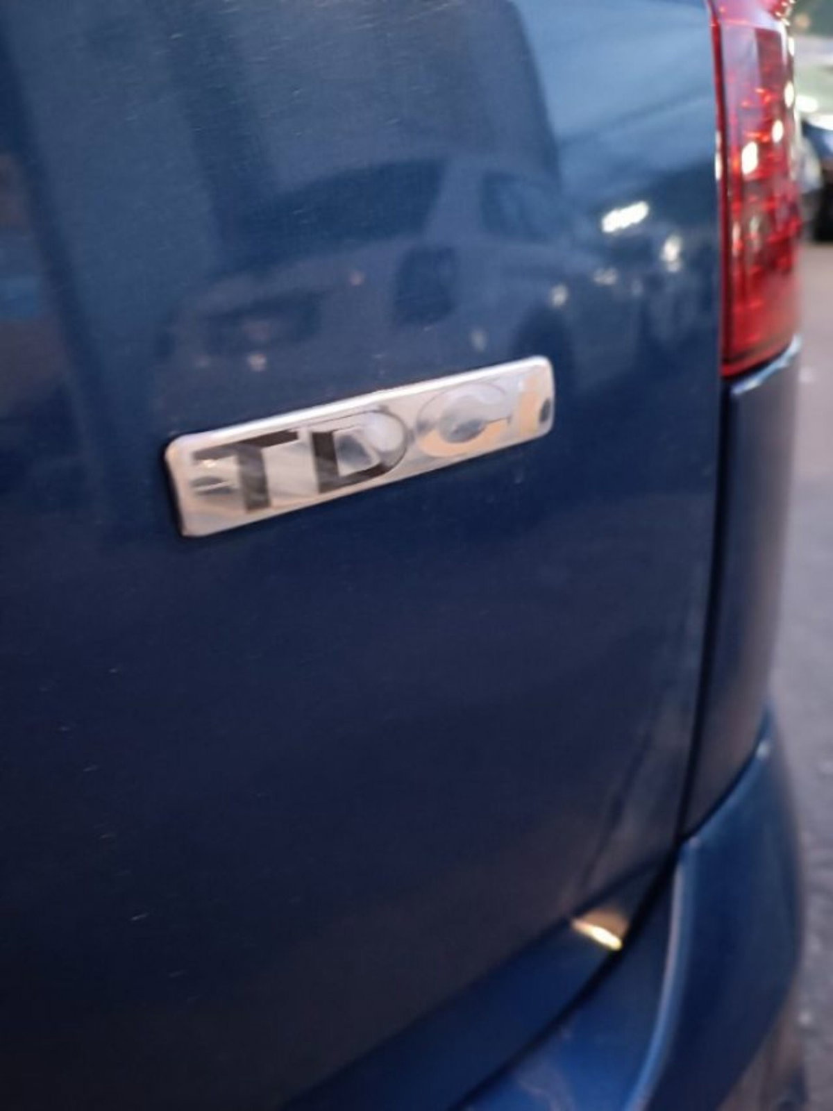 Ford Fiesta 1.4 TDCi 68CV 5 porte Titanium (8)