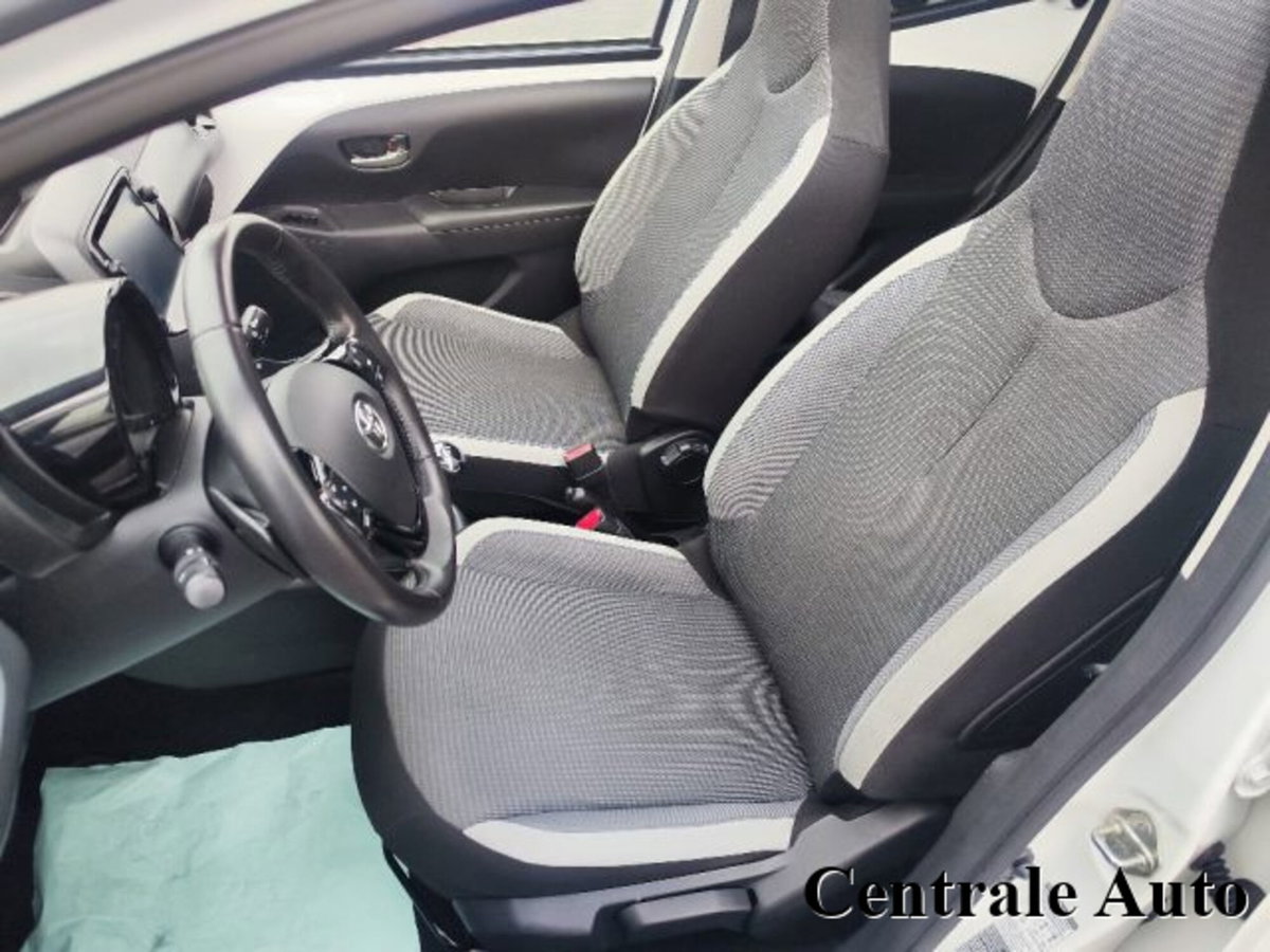 Toyota Aygo Connect 1.0 VVT-i 72 CV 5 porte x-wave MMT (10)