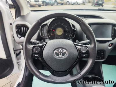 Toyota Aygo Connect 1.0 VVT-i 72 CV 5 porte x-wave MMT (13)