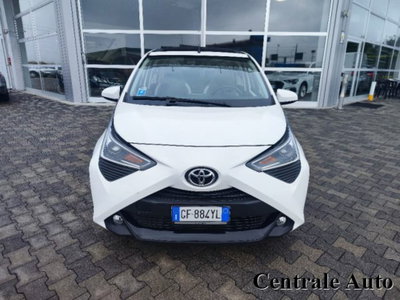Toyota Aygo Connect 1.0 VVT-i 72 CV 5 porte x-wave MMT (2)