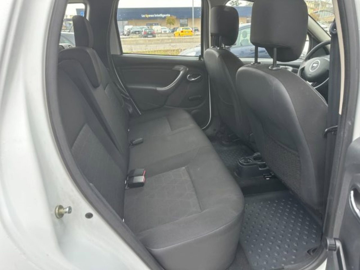 Dacia Duster 1.2 TCe 125CV 4x2 Lauréate (10)