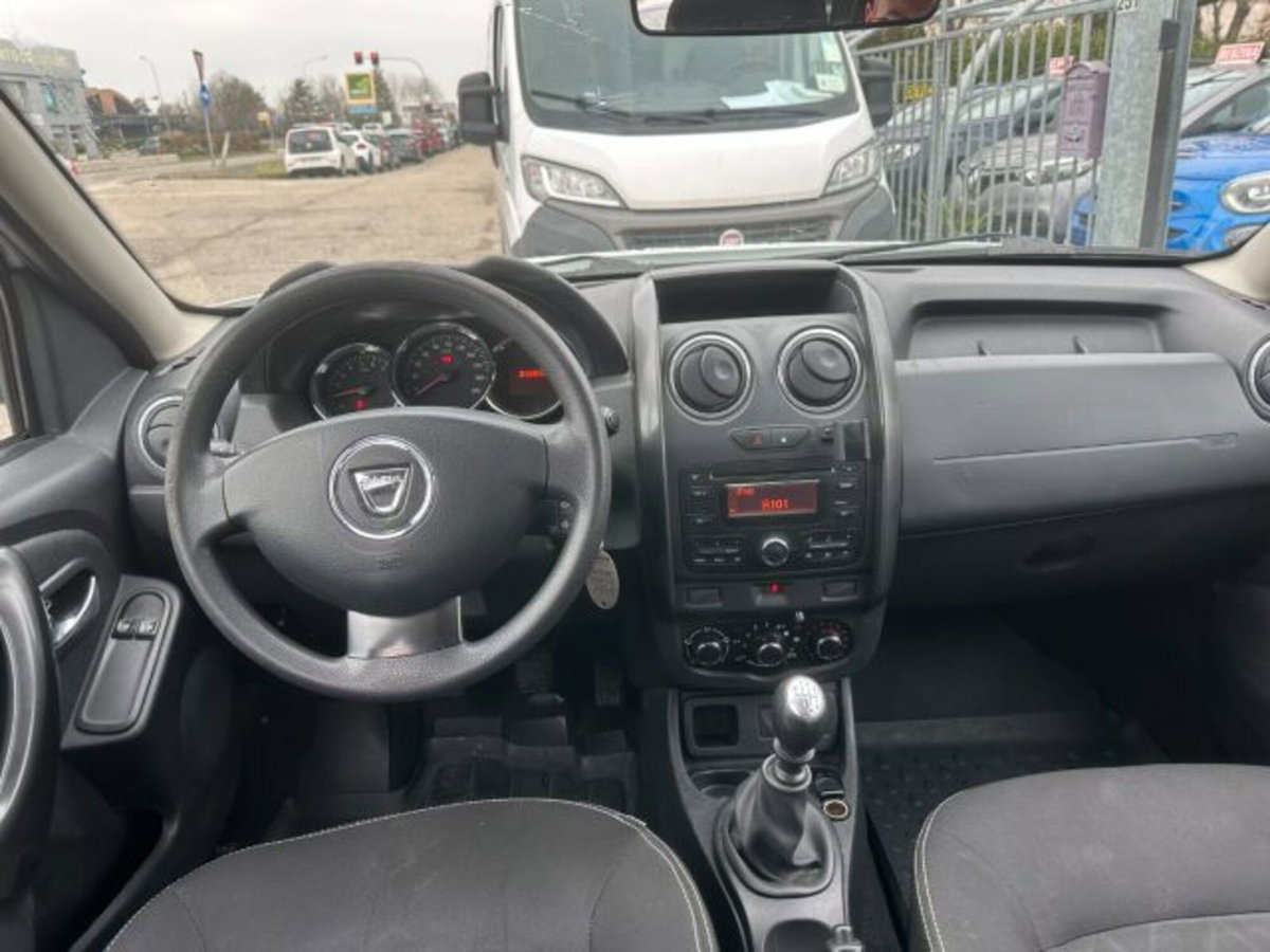 Dacia Duster 1.2 TCe 125CV 4x2 Lauréate (8)