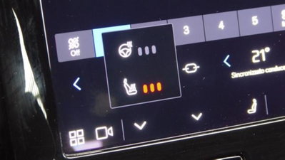 Volvo XC40 B3 automatico Plus Dark (13)