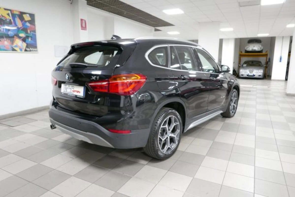 BMW X1 sDrive18d xLine Plus (4)