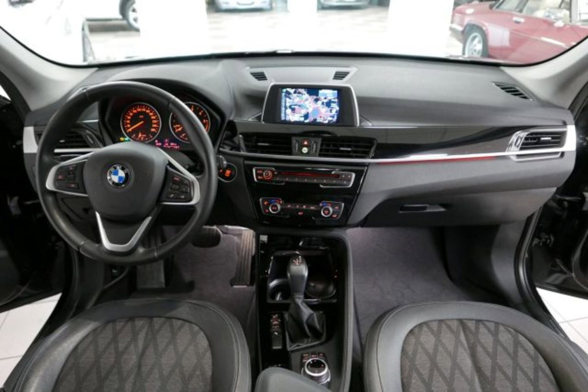 BMW X1 sDrive18d xLine Plus (6)