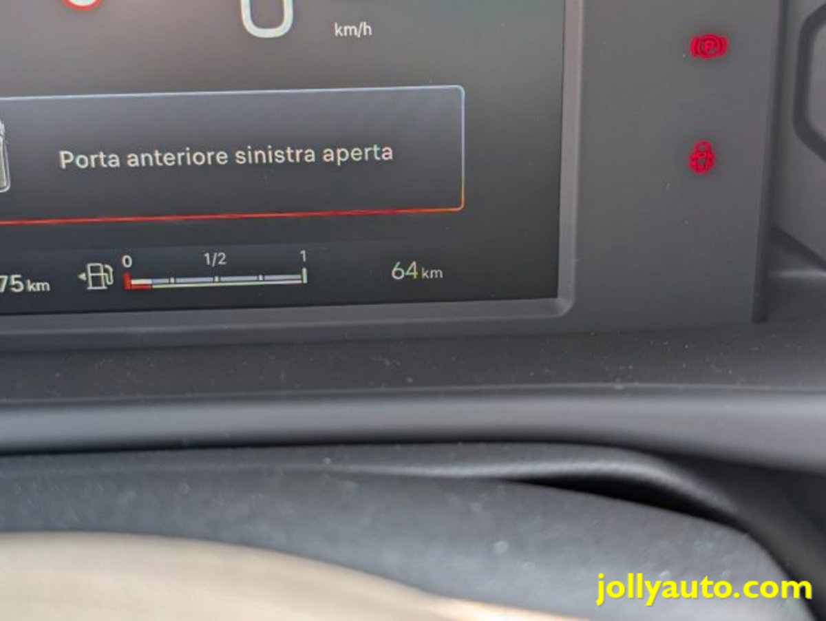 Jeep Avenger 1.2 turbo Longitude fwd 100cv (12)