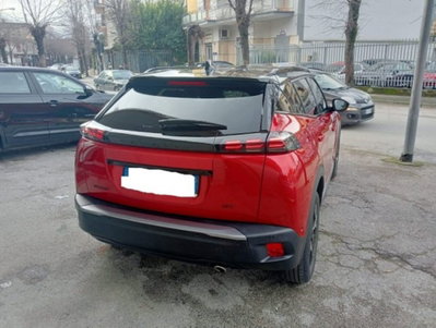 Peugeot 2008 BlueHDi 130 S&S EAT8 GT Pack (4)
