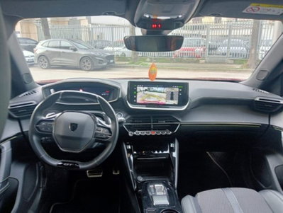 Peugeot 2008 BlueHDi 130 S&S EAT8 GT Pack (5)