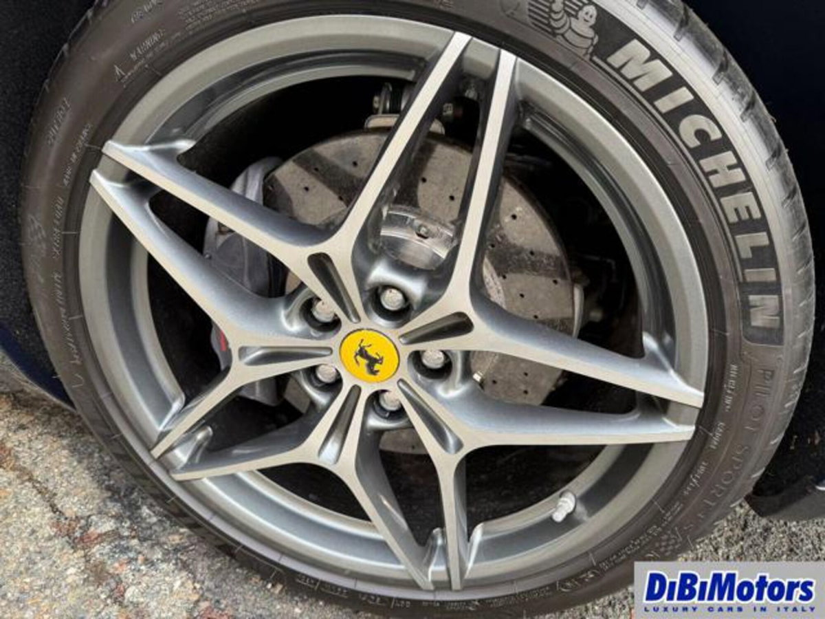 Ferrari California Spider California T DCT (17)
