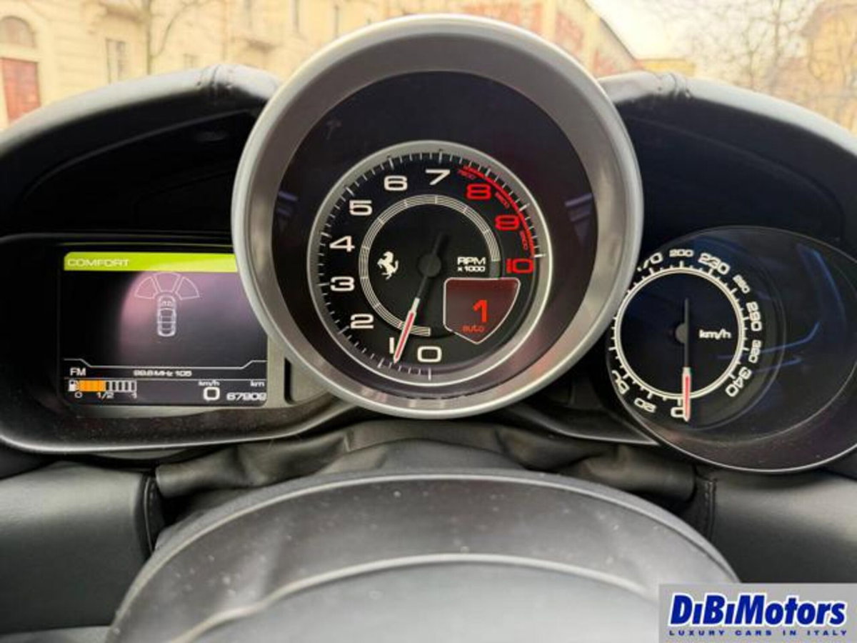 Ferrari California Spider California T DCT (2)