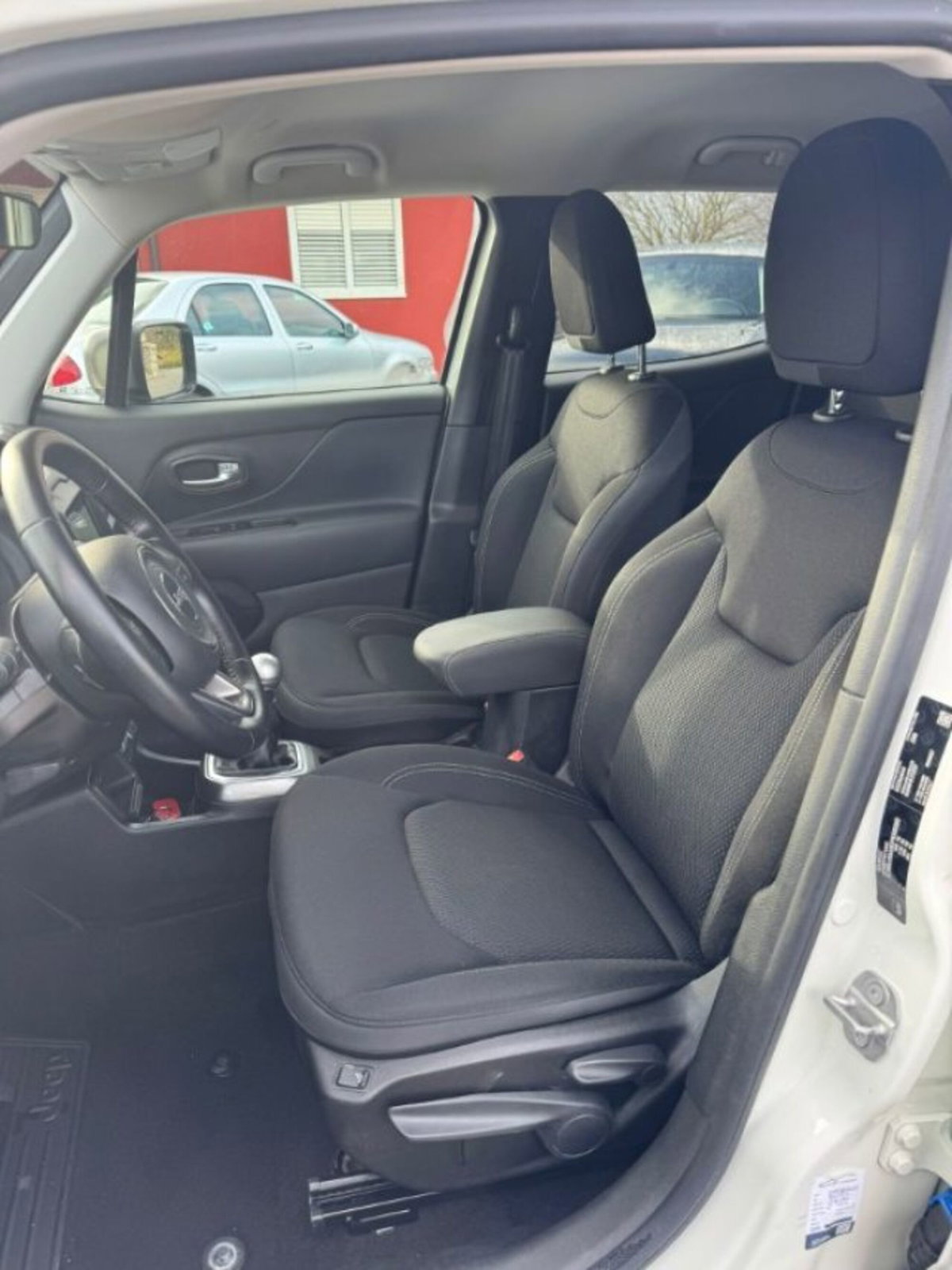 Jeep Renegade 1.6 Mjt 120 CV Limited (13)
