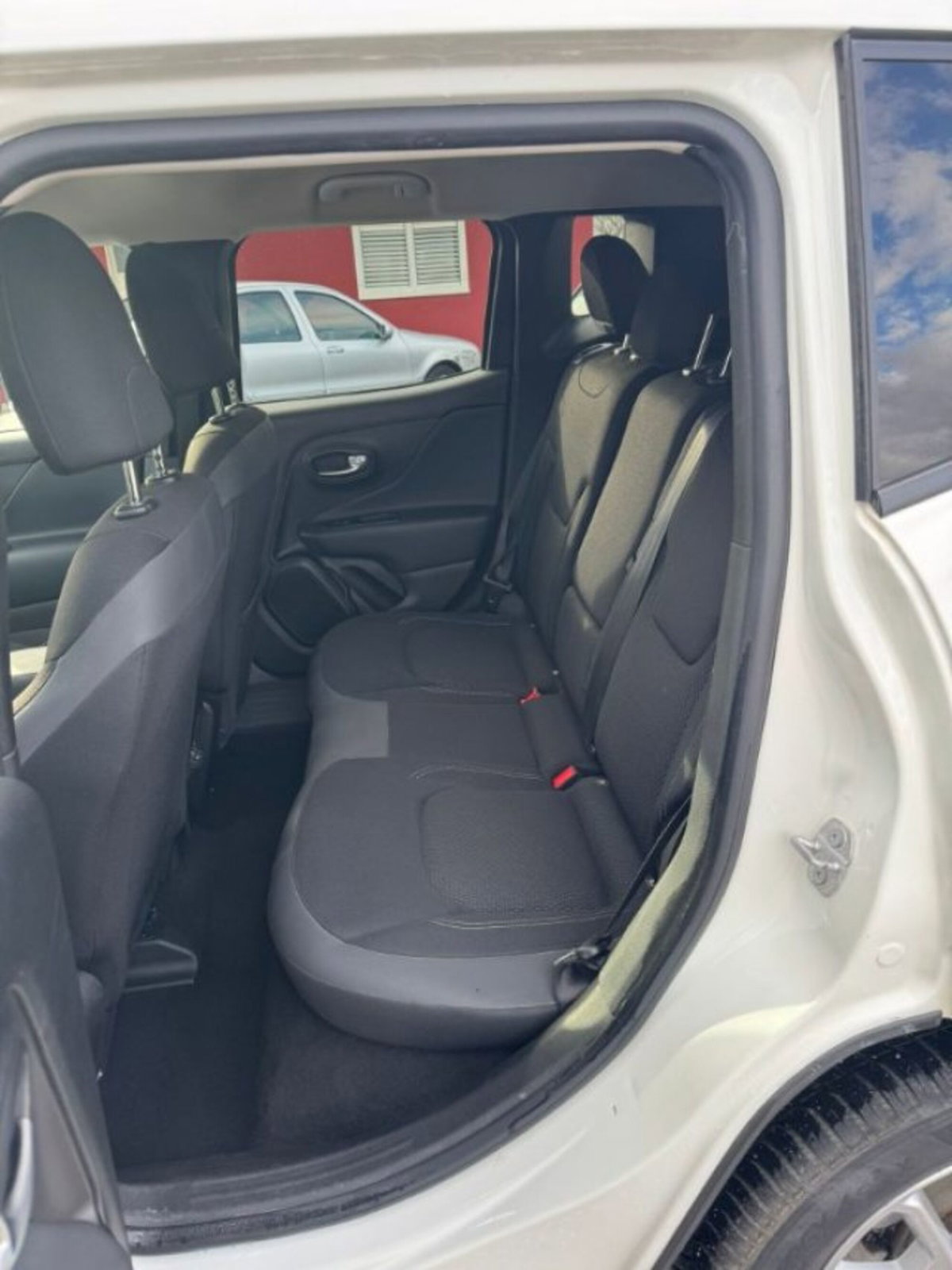 Jeep Renegade 1.6 Mjt 120 CV Limited (6)