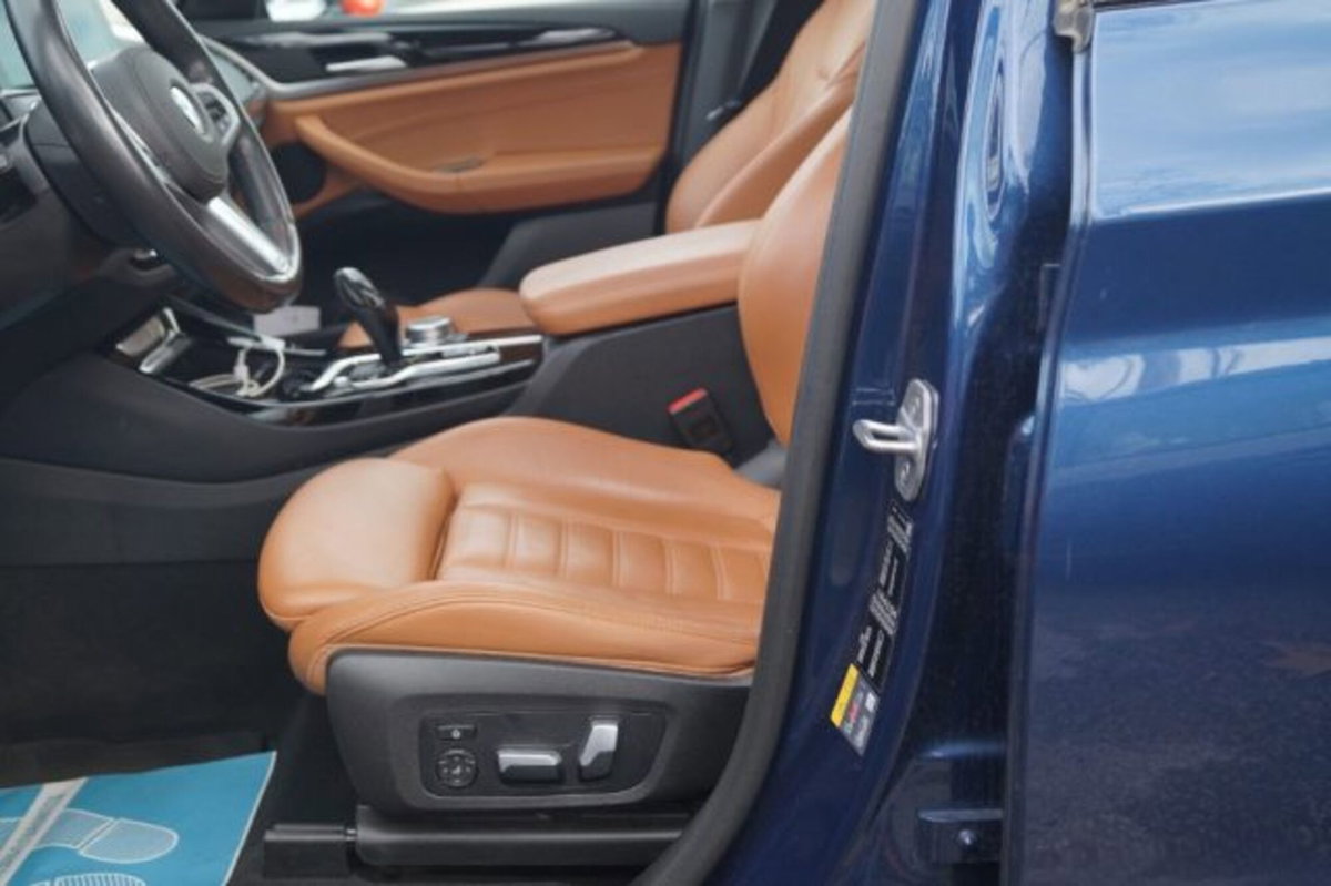 BMW X3 xDrive30e Luxury (9)