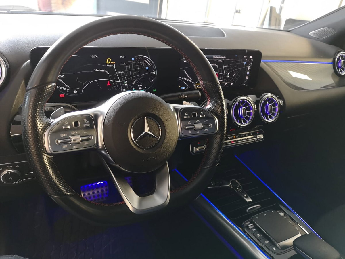 Mercedes-Benz GLA SUV 250 e EQ-Power Automatic Premium (16)