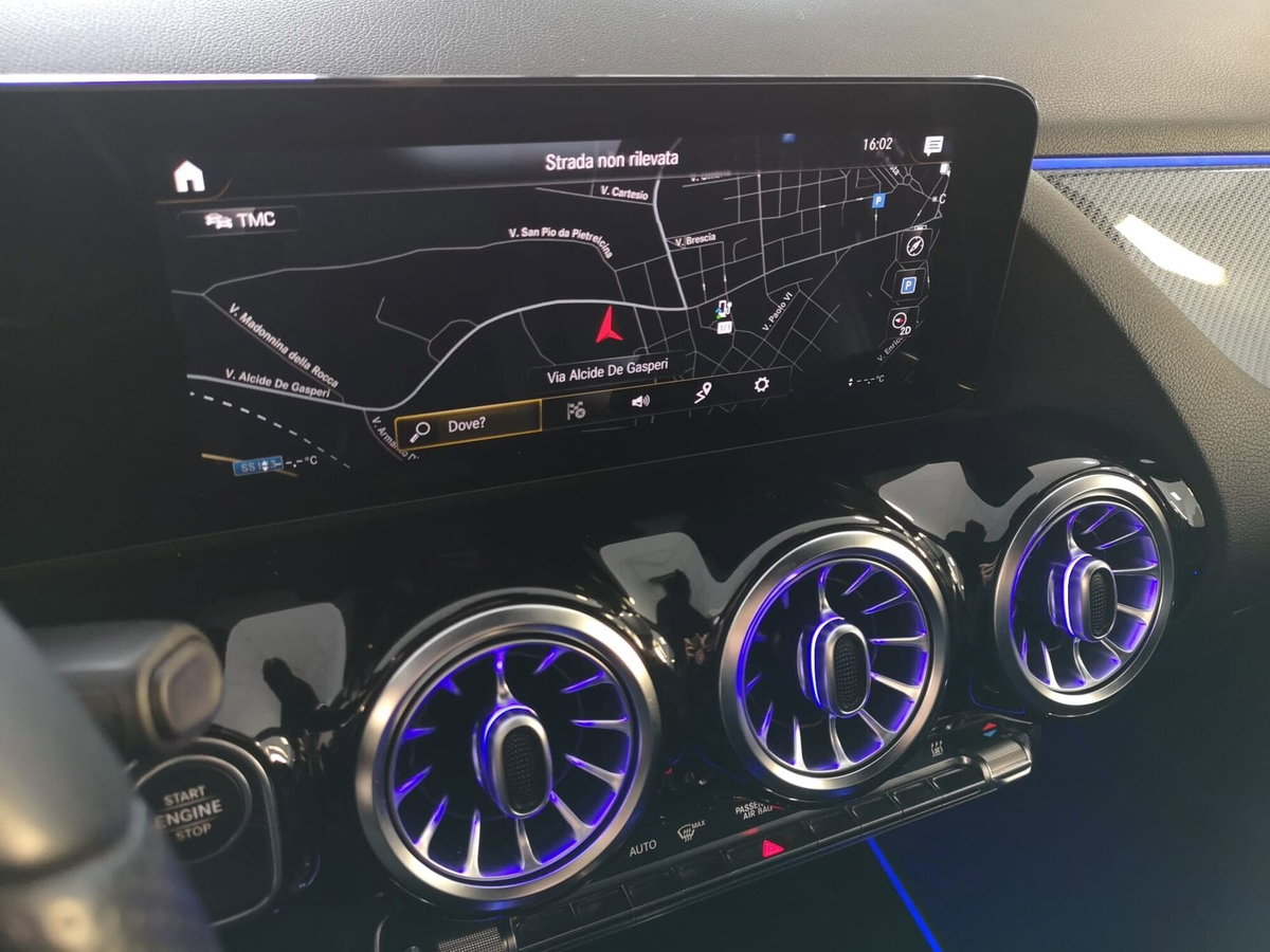 Mercedes-Benz GLA SUV 250 e EQ-Power Automatic Premium (18)