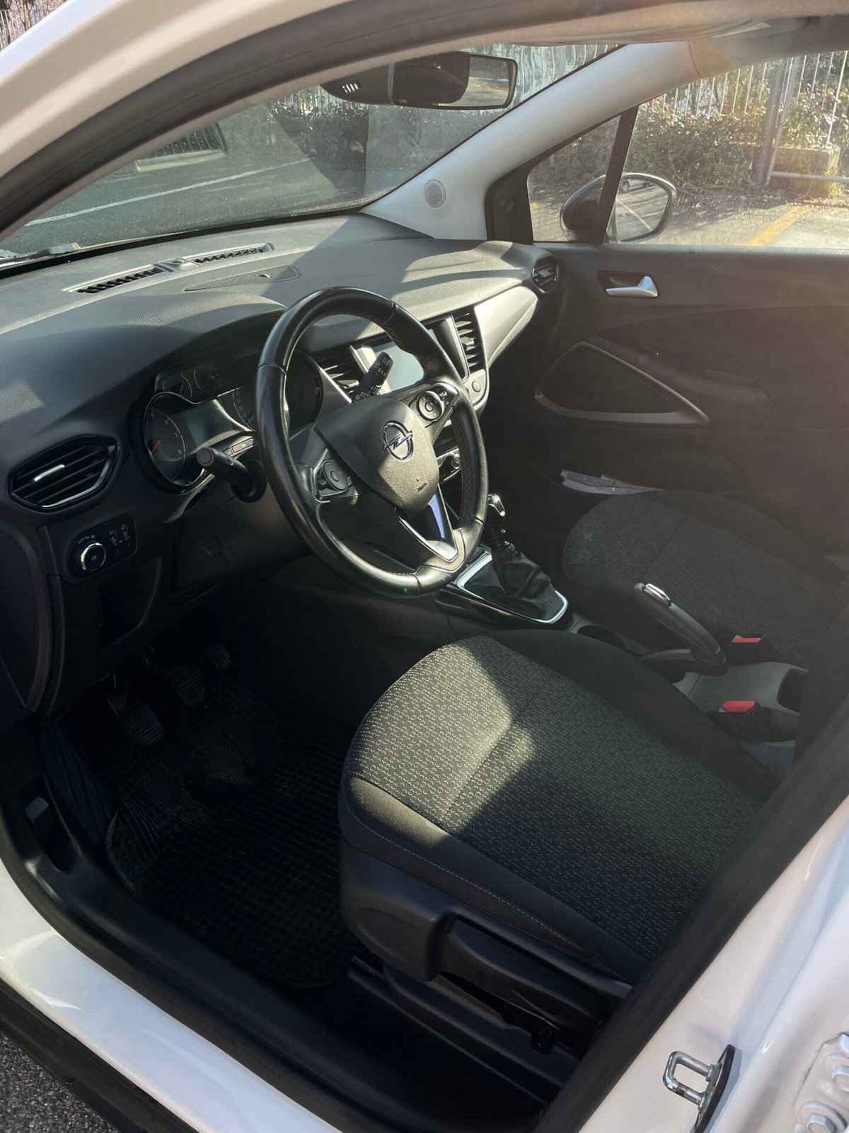 Opel Crossland 1.2 Edition s&s 110cv (9)