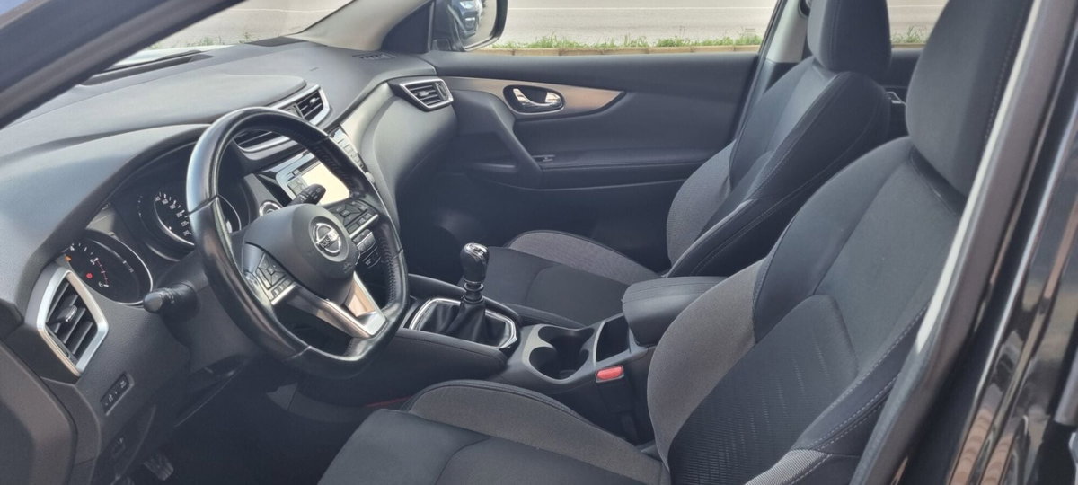 Nissan Qashqai 1.6 dCi 2WD Tekna (5)