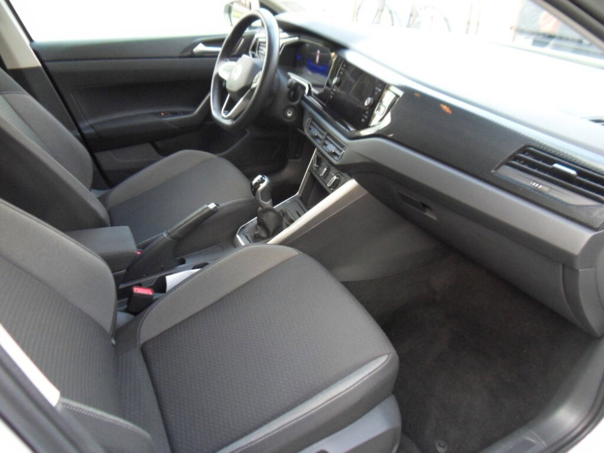 Volkswagen Polo 1.0 tsi Life 95cv (13)