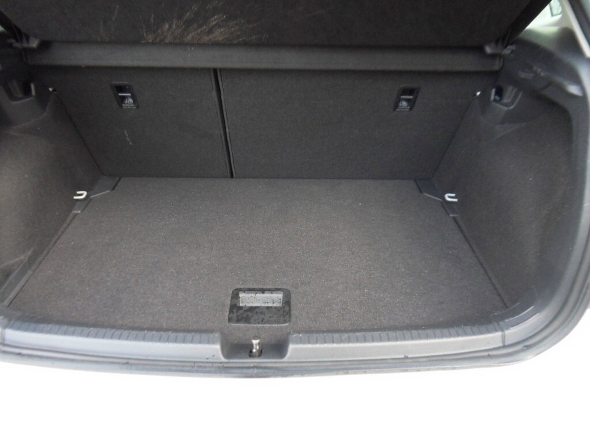Volkswagen Polo 1.0 tsi Life 95cv (3)