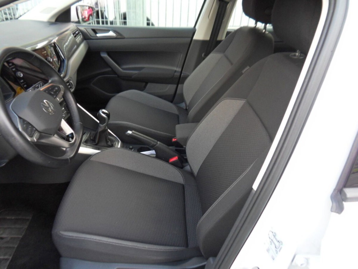 Volkswagen Polo 1.0 tsi Life 95cv (7)