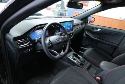 Ford Kuga 2.5 Full Hybrid 190 CV CVT 2WD ST-Line Design (9)
