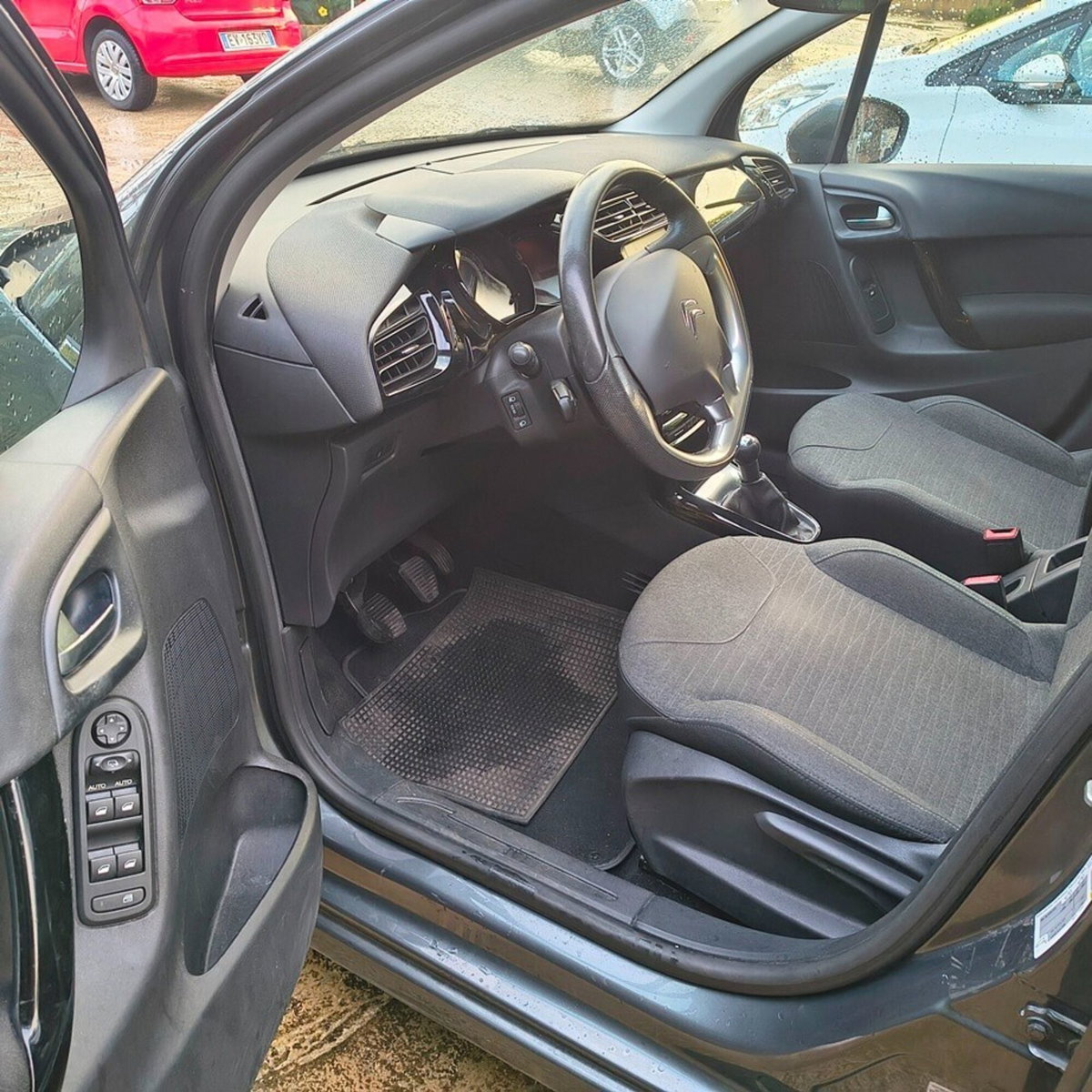 Citroen C3 BlueHDi 75 Exclusive (5)