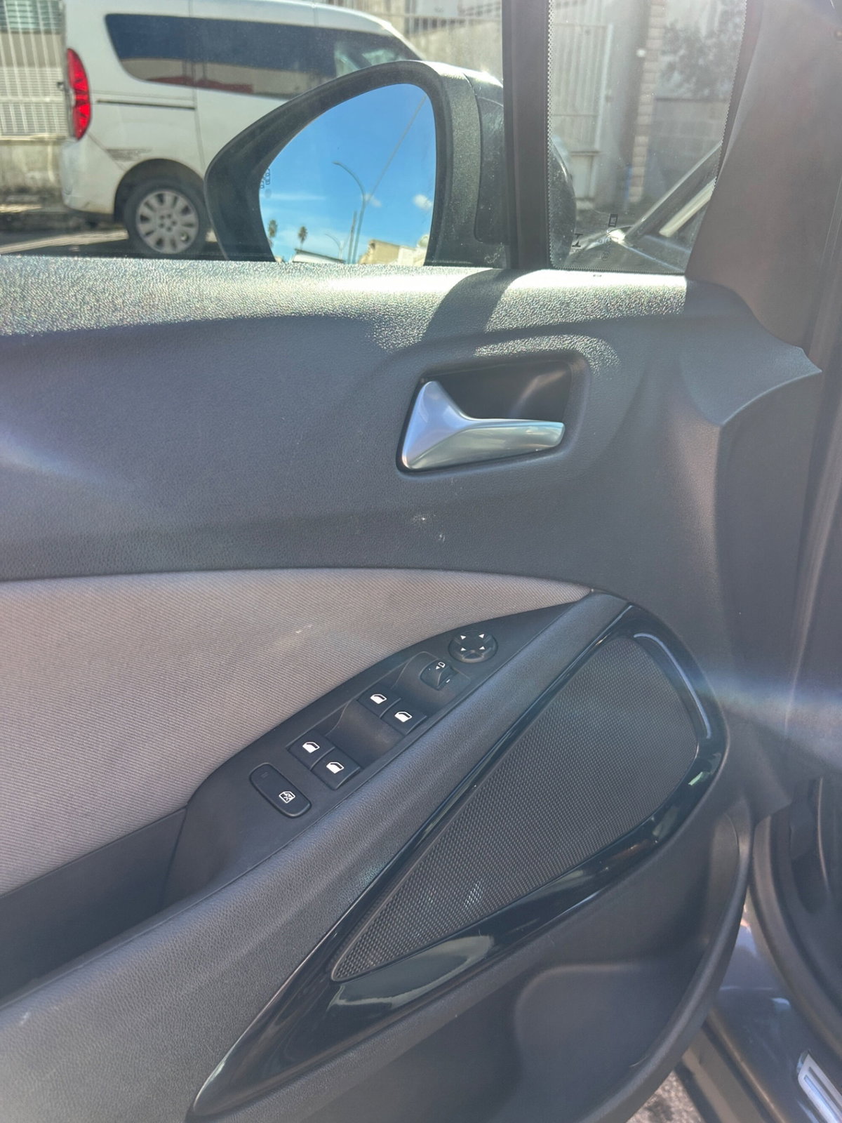 Opel Crossland X 1.5 ECOTEC D 102 CV Start&Stop Design Line (11)