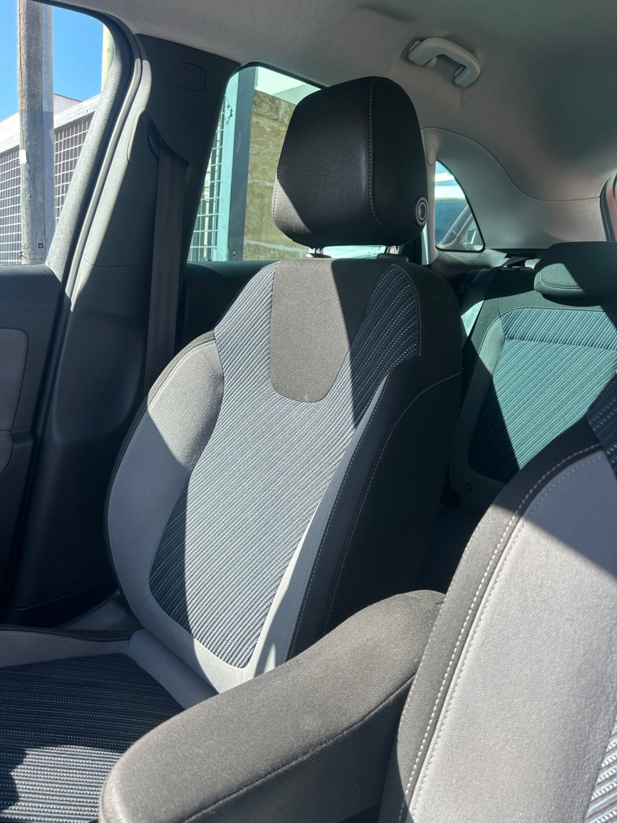 Opel Crossland X 1.5 ECOTEC D 102 CV Start&Stop Design Line (19)