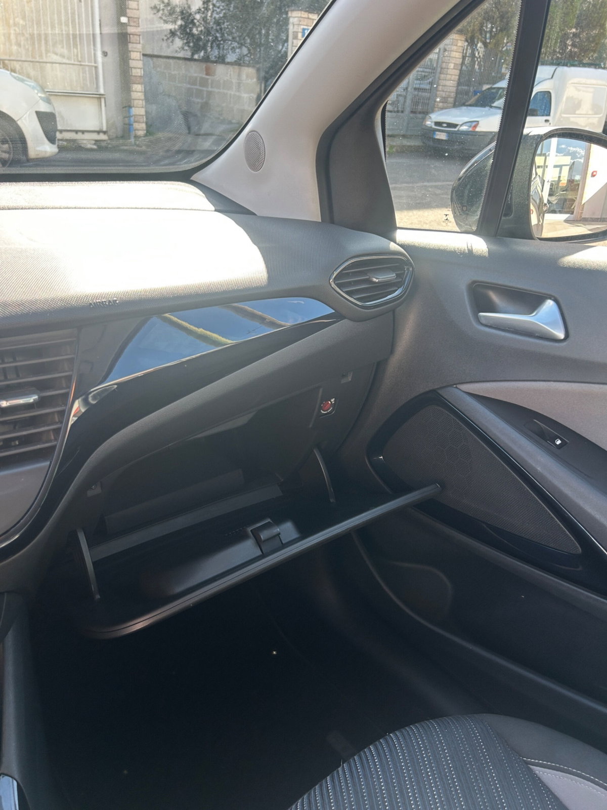Opel Crossland X 1.5 ECOTEC D 102 CV Start&Stop Design Line (20)