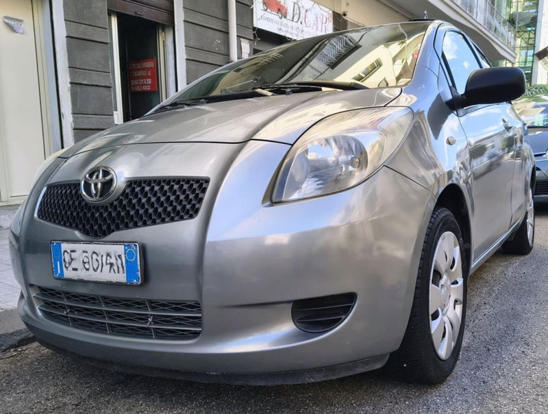 Toyota Yaris 1.0 5 porte
