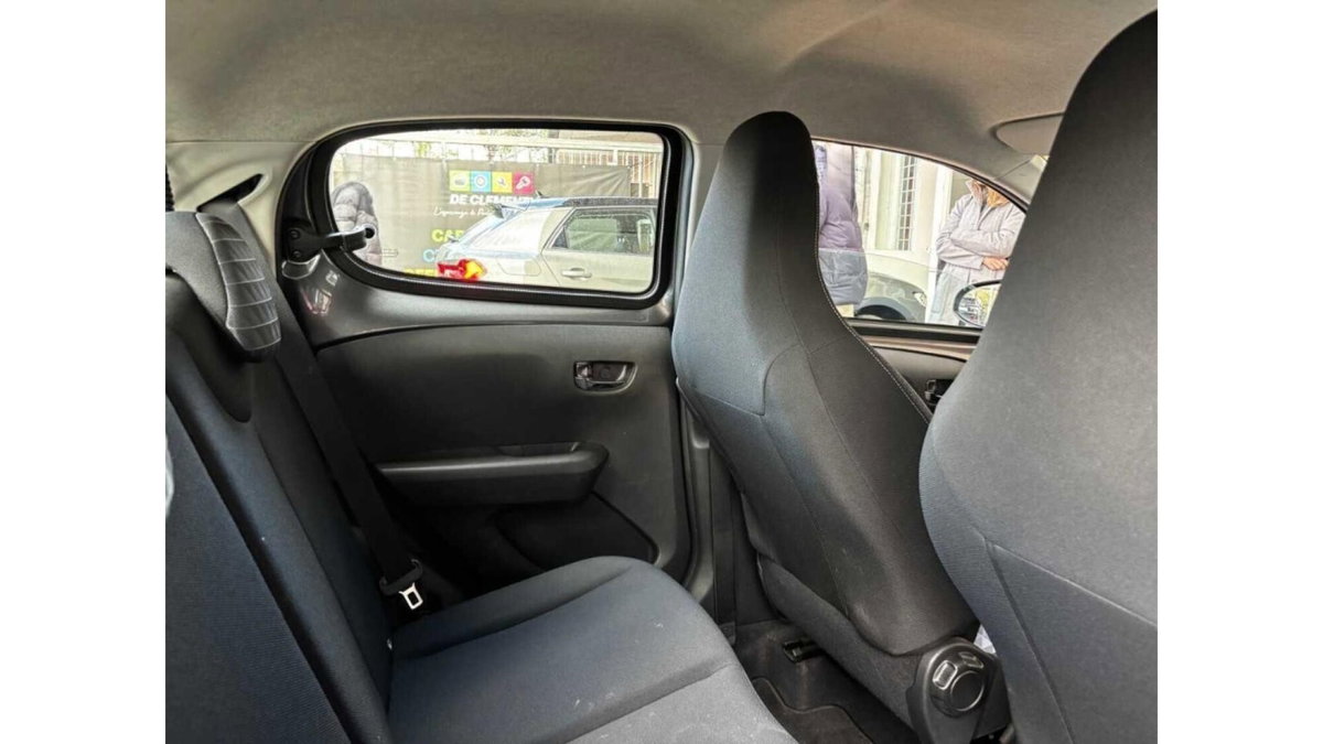 Peugeot 108 72 5 porte Allure (8)