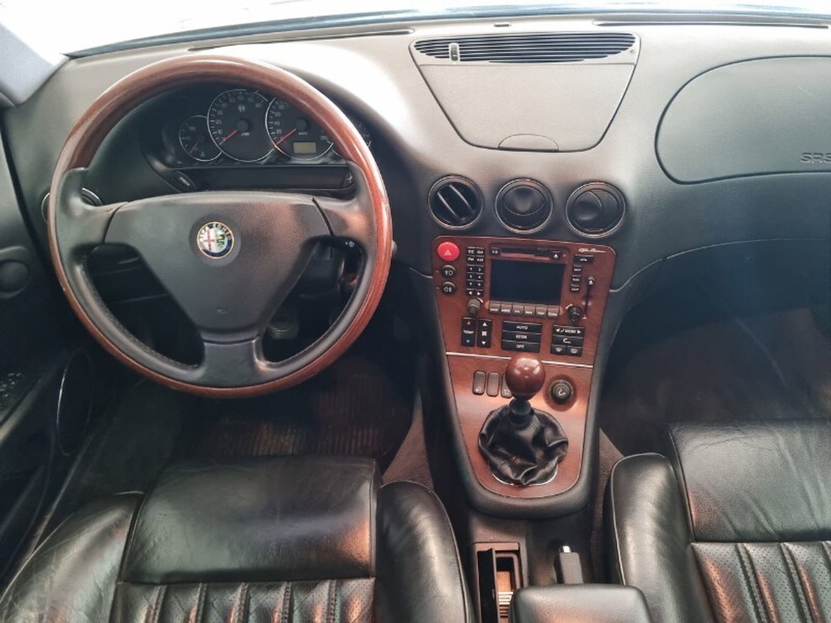Alfa Romeo 166 2.5i V6 24V cat Distinctive (10)