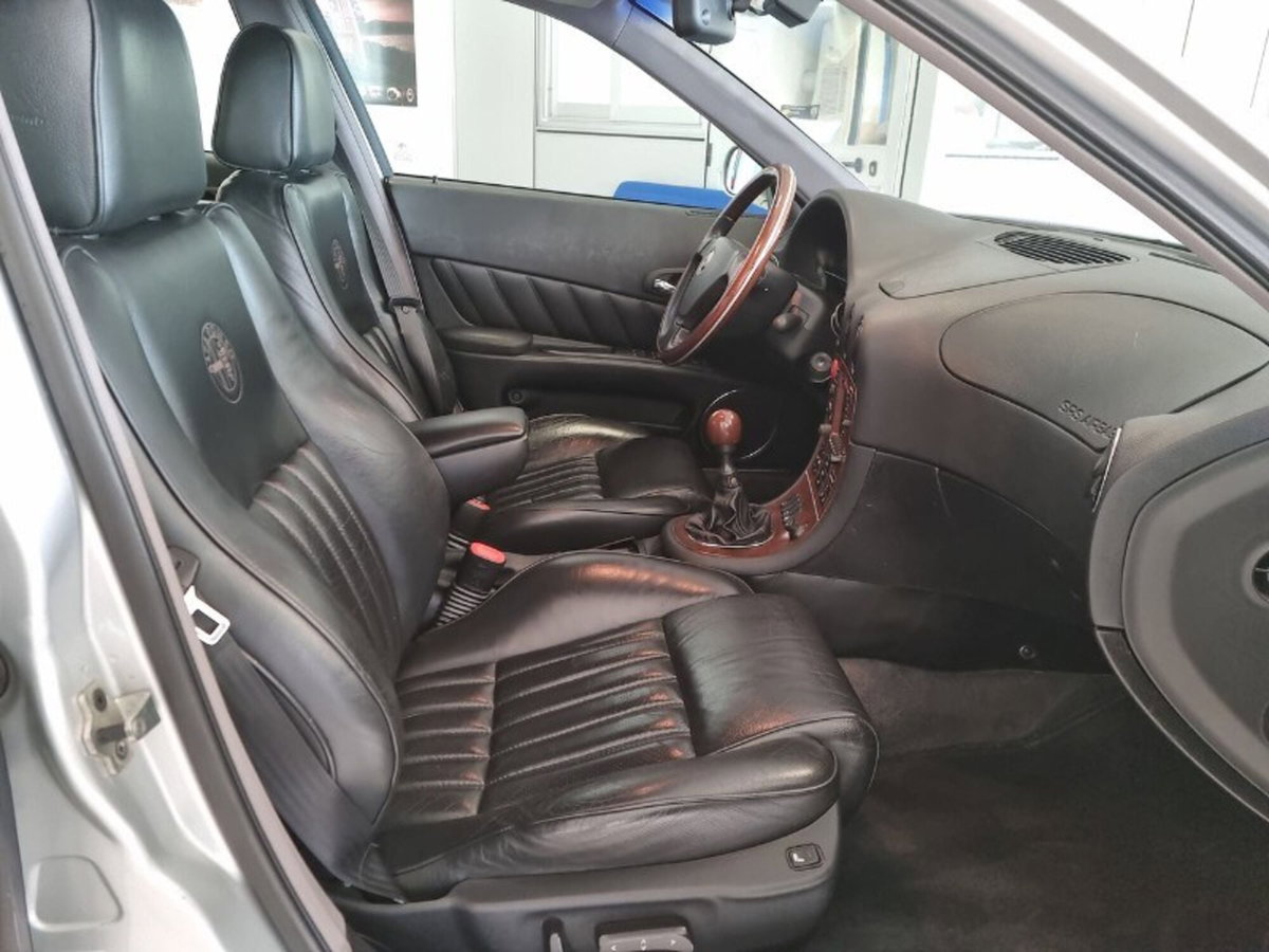 Alfa Romeo 166 2.5i V6 24V cat Distinctive (8)