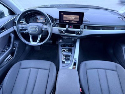Audi A4 Avant 35 TDI/163 CV S tronic Business Advanced (9)