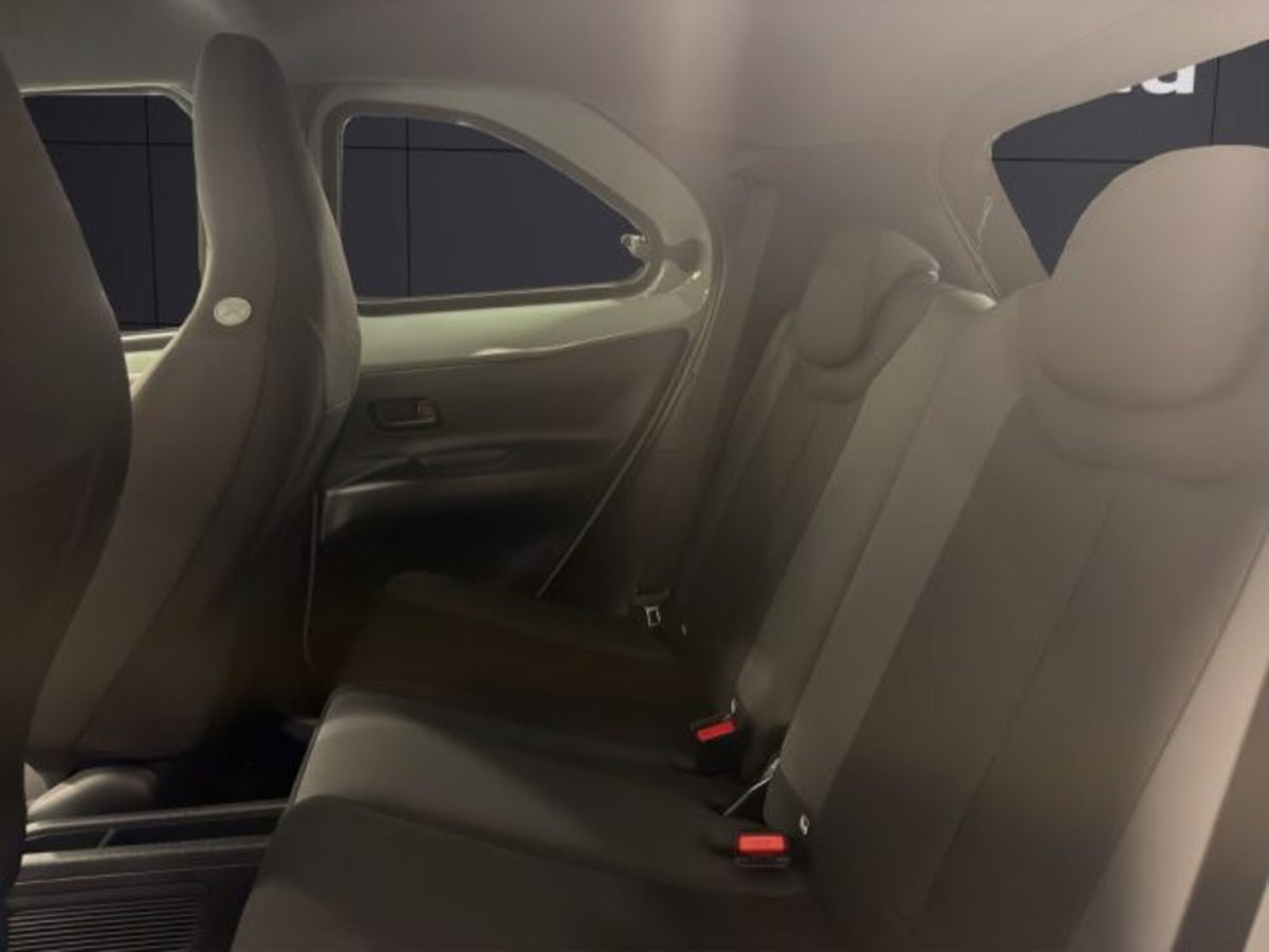 Toyota Aygo X 1.5 hybrid e-cvt (13)