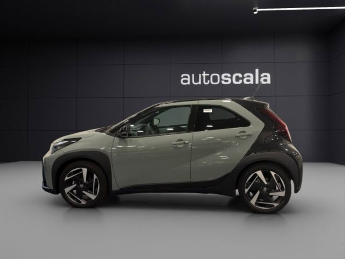 Toyota Aygo X 1.5 hybrid e-cvt (2)
