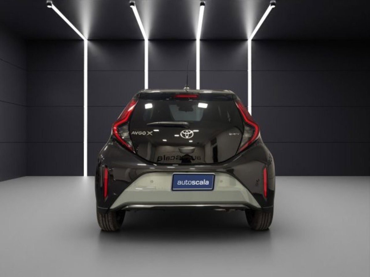 Toyota Aygo X 1.5 hybrid e-cvt (4)