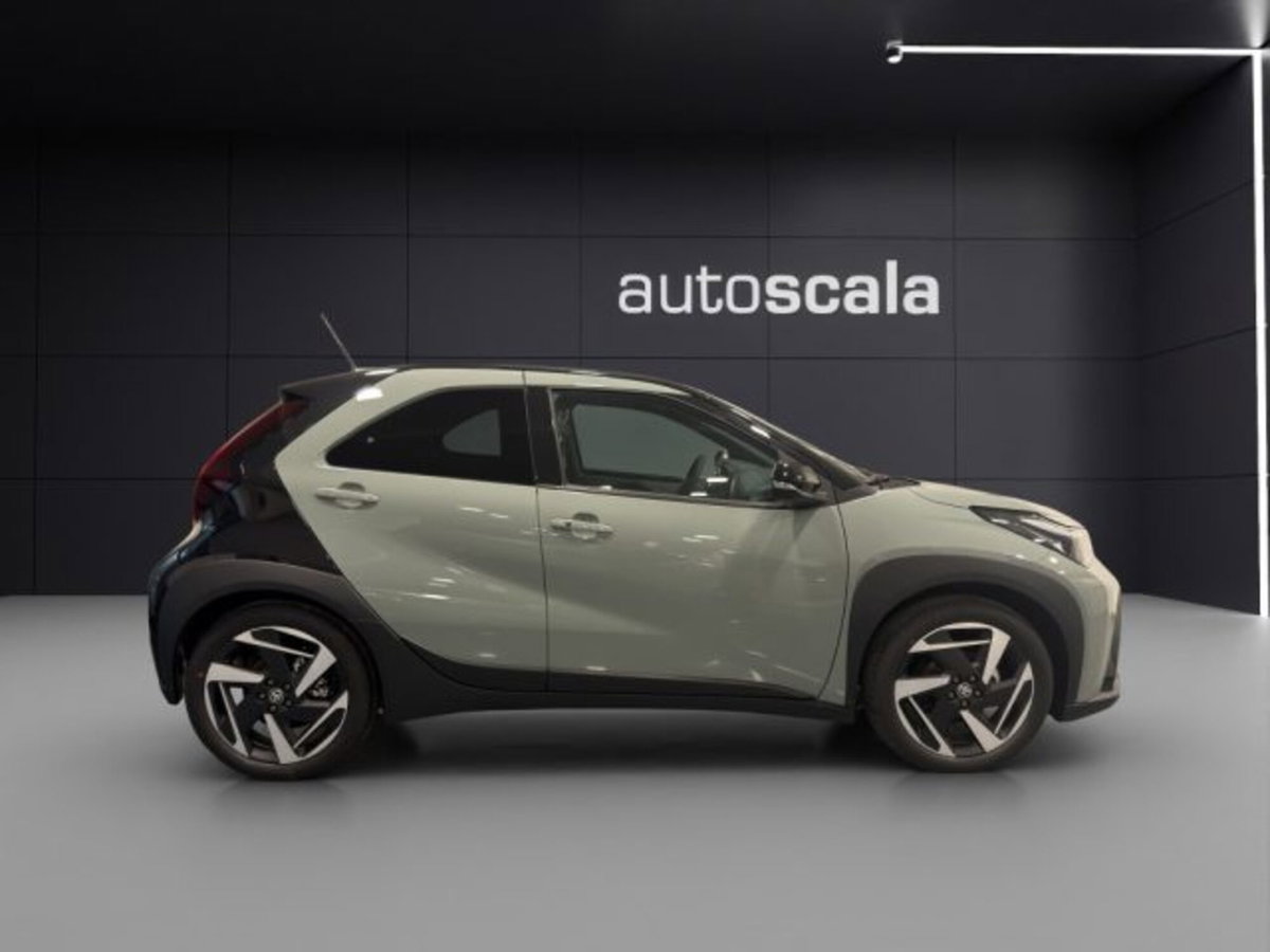 Toyota Aygo X 1.5 hybrid e-cvt (6)