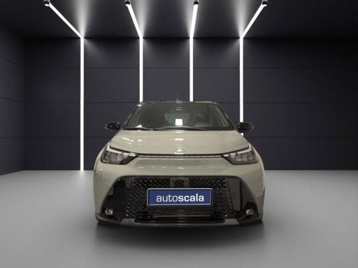 Toyota Aygo X 1.5 hybrid e-cvt (8)