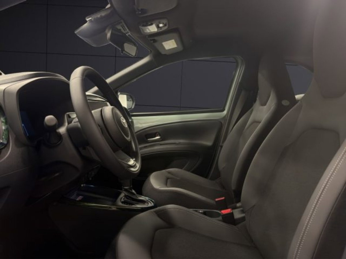 Toyota Aygo X 1.5 hybrid e-cvt (9)