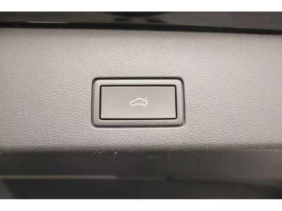 Volkswagen Golf Variant 2.0 TDI 150 CV DSG SCR R-Line (11)